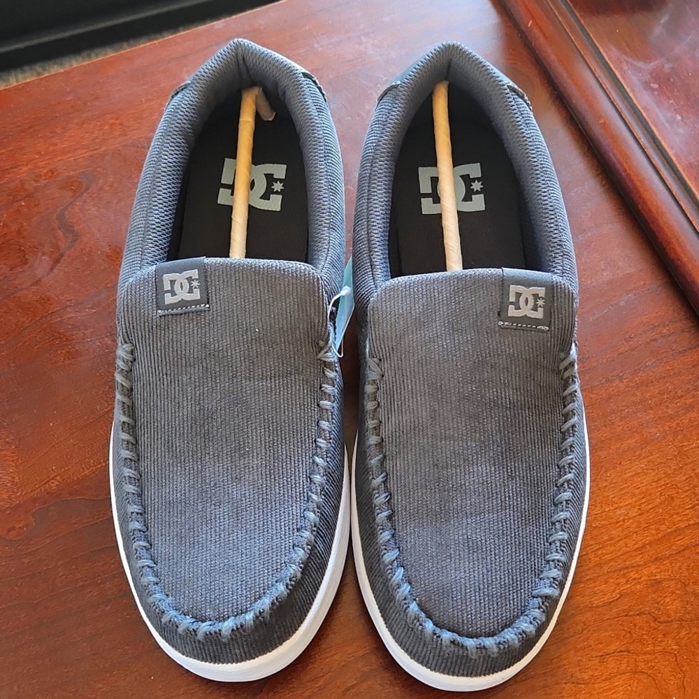 DC Villain 2 Slip On Shoes, Men's Size 8.0 US